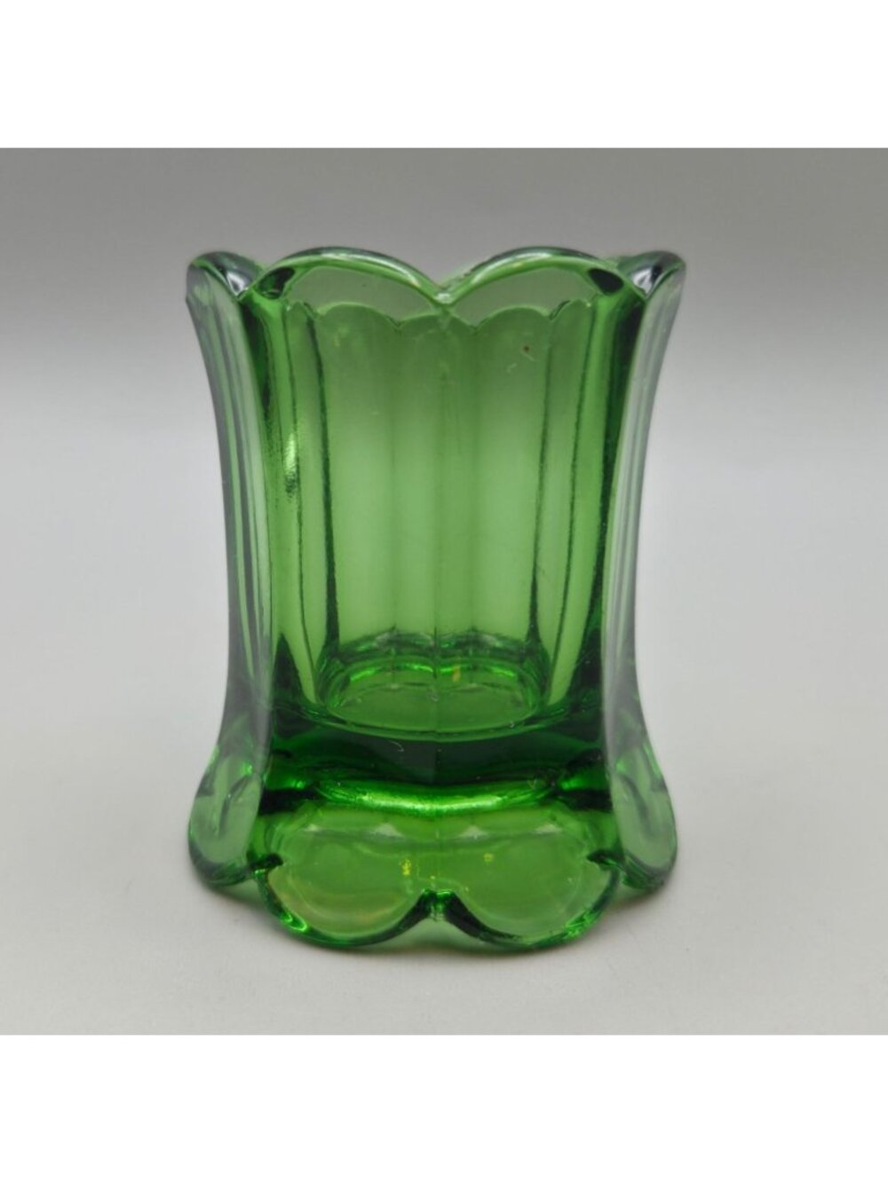 Antique EAPG Green Glass Toothpick Holder US Glass Colonial 15047 Scalloped